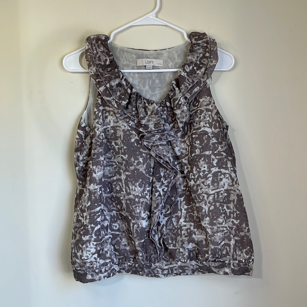 Ann Taylor LOFT Ruffle Sleeveless Petite Blouse Size M Petite